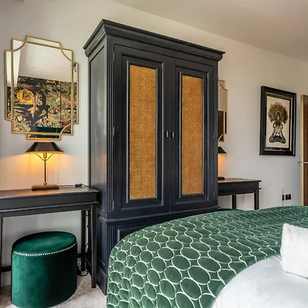 The Sanctuary At Ryedale House Apartment York